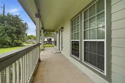 321 E Wilkins Street, League City, TX 77573 - Photo 3