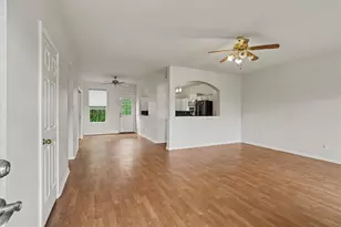 321 E Wilkins St, League City, TX 77573 - Photo 5