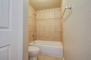 2255 Braeswood Park Dr, Houston, TX 77030 - Photo 9