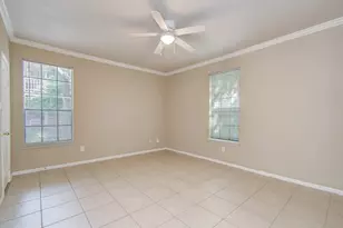 2255 Braeswood Park Dr, Houston, TX 77030 - Photo 11