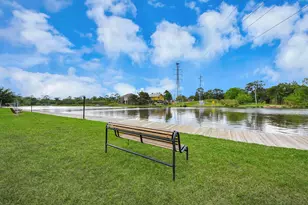 2117 Casa Rio Cir, Dickinson, TX 77539 - Photo 21