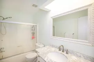 8903 Kirkmont Dr, Houston, TX 77089 - Photo 23