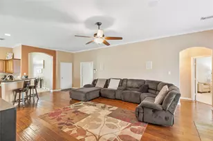 13710 Parkers Cove Ct, Houston, TX 77044 - Photo 11