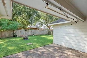13710 Parkers Cove Ct, Houston, TX 77044 - Photo 31