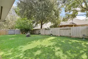 13710 Parkers Cove Ct, Houston, TX 77044 - Photo 35