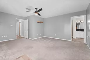 8708 Greenleaf Dr, College Station, TX 77845 - Photo 23