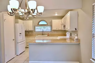 10207 Wayward Wind Ln, Houston, TX 77064 - Photo 7