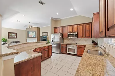 9959 Kemp Forest Drive, Houston, TX 77080 - Photo 15