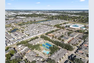 9959 Kemp Forest Drive, Houston, TX 77080 - Photo 33