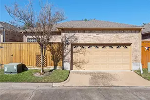 9959 Kemp Forest Dr, Houston, TX 77080 - Photo 29