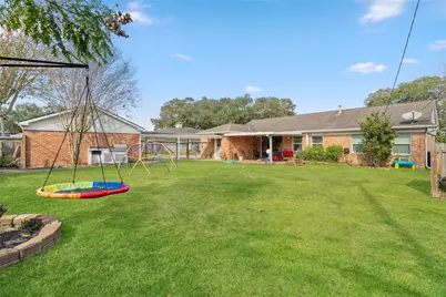 7805 Valley View Lane, Houston, TX 77074 - Photo 25