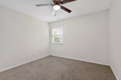 417 W Hillary Circle, Sugar Land, TX 77498 - Photo 17