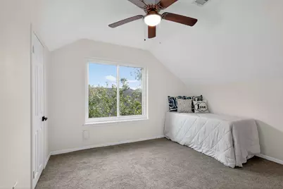 417 W Hillary Circle, Sugar Land, TX 77498 - Photo 31