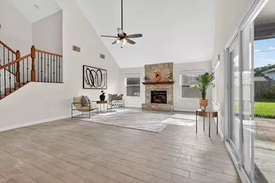 417 W Hillary Circle, Sugar Land, TX 77498 - Photo 13