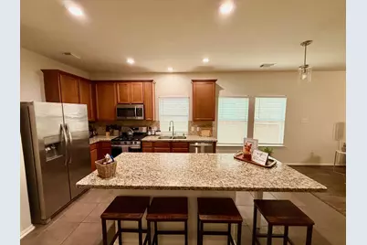 142 E Spindle Tree Circle, The Woodlands, TX 77382 - Photo 7