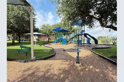 2715 Sunnycreek Lane, Pearland, TX 77584 - Photo 7