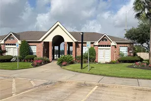 2715 Sunnycreek Ln, Pearland, TX 77584 - Photo 1