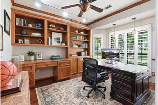 2312 Hollowbrook Ln, Conroe, TX 77384 - Photo 3
