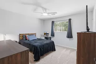2312 Hollowbrook Ln, Conroe, TX 77384 - Photo 23