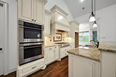 5202 Creekland Circle, Spring, TX 77389 - Photo 9