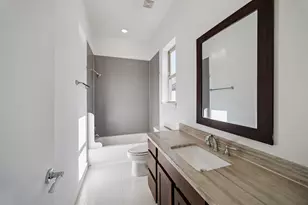 2715 Cohn Garden Ln, Houston, TX 77007 - Photo 19