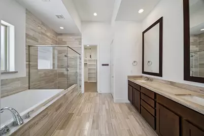 2715 Cohn Garden Lane, Houston, TX 77007 - Photo 15
