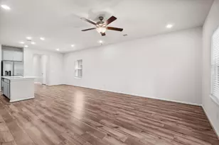 39 Courageous Side Way, Magnolia, TX 77354 - Photo 11