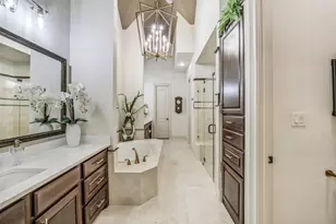 18 Windsor Ct, Houston, TX 77055 - Photo 21