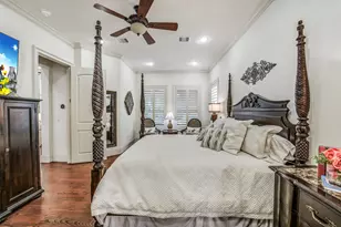 18 Windsor Ct, Houston, TX 77055 - Photo 19