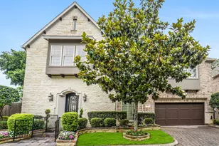 18 Windsor Ct, Houston, TX 77055 - Photo 1