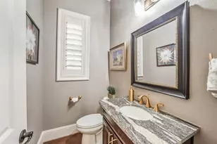 18 Windsor Ct, Houston, TX 77055 - Photo 17