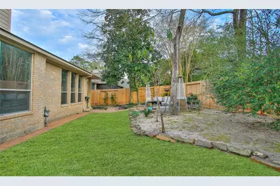 135 E Northcastle Circle, Conroe, TX 77384 - Photo 29