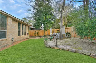 135 E Northcastle Cir, Conroe, TX 77384 - Photo 29