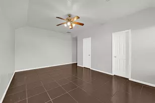 1831 Mickle Creek Dr, Houston, TX 77049 - Photo 13