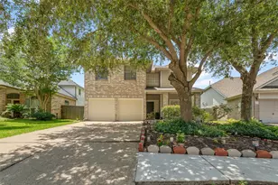 1635 Pebble Banks Ln, Pasadena, TX 77586 - Photo 1