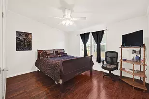 3233 Clarksville St, La Porte, TX 77571 - Photo 13