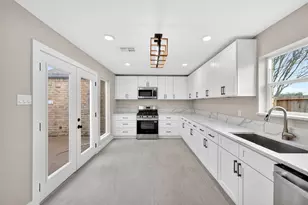 12303 Shelwick Dr, Houston, TX 77031 - Photo 9