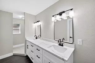12303 Shelwick Dr, Houston, TX 77031 - Photo 5
