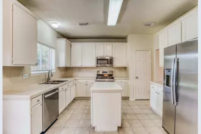 8022 Willancy Lane, Houston, TX 77095 - Photo 9