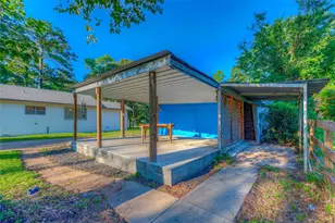 323 Lakeview Dr, Onalaska, TX 77360 - Photo 25