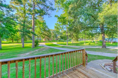 323 Lakeview Drive, Onalaska, TX 77360 - Photo 23