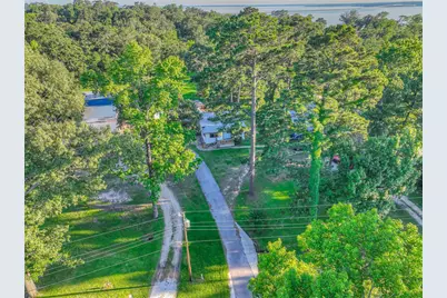 323 Lakeview Drive, Onalaska, TX 77360 - Photo 43