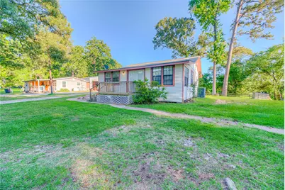 323 Lakeview Drive, Onalaska, TX 77360 - Photo 33