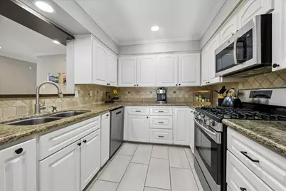 5714 Innsbruck Street, Bellaire, TX 77401 - Photo 13