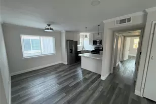 8714 Ilona Ln, Houston, TX 77025 - Photo 1