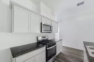 5619 Simcrest Grove Dr, Spring, TX 77373 - Photo 9