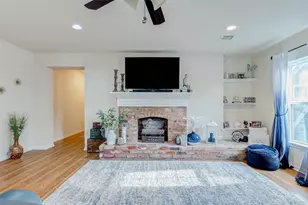 1009 Canadian St, Houston, TX 77009 - Photo 9