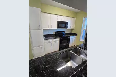 10555 Turtlewood Court #1005, Houston, TX 77072 - Photo 5