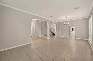 5015 Cottonglen Ct, Houston, TX 77041 - Photo 9