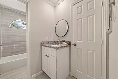 5015 Cottonglen Court, Houston, TX 77041 - Photo 35